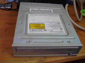 二手?jǐn)?shù)碼產(chǎn)品優(yōu)惠清倉 閑置電腦配件平板電腦降價促銷